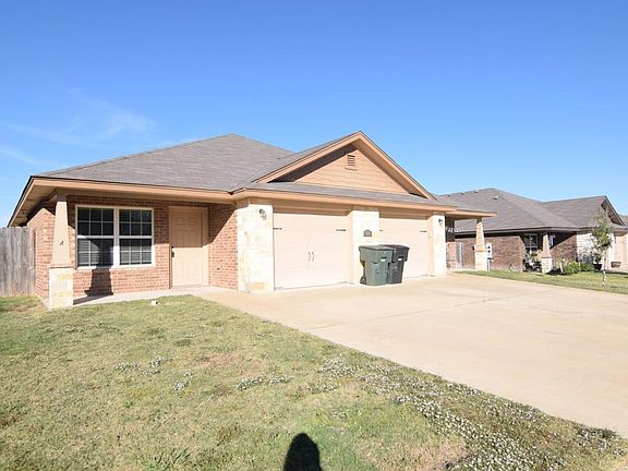 2nd image of 608 Paseo Del Plata #B