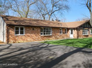 405 Butterfield Ln, Libertyville, IL 60048