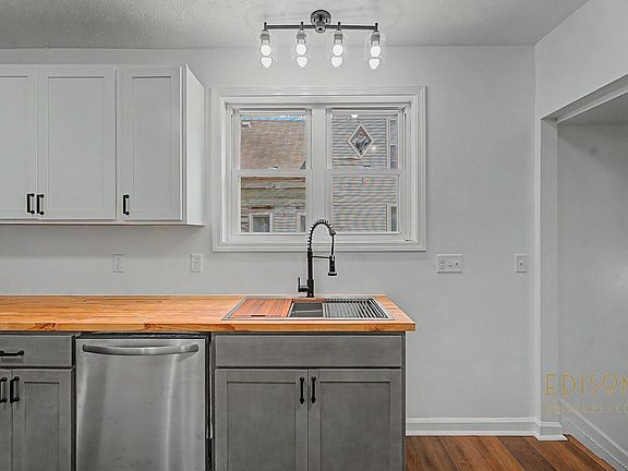 5th image of 29 Home St SW