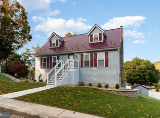 12 Liberty Dr, Mount Holly Springs, PA