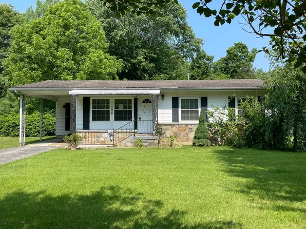 104 Bridge Ave, Berea, KY 40403