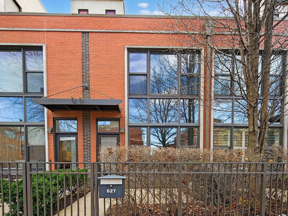 1st image of 627 W Oak St