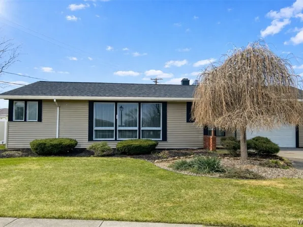 98 Jamaica Rd, Tonawanda, NY 14150
