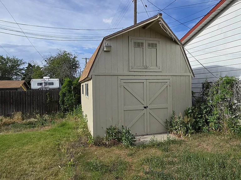334 W 985 N — Photo 29