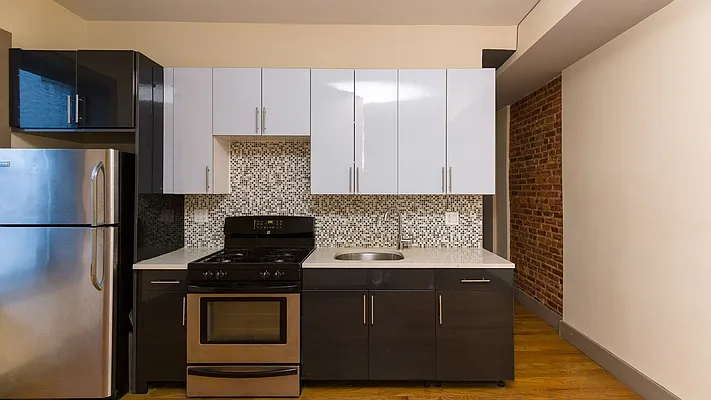 Rented by Nooklyn NYC LLC | media 51