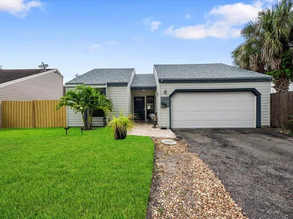 475 Sweet Wood Way, Wellington, FL 33414