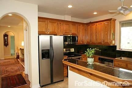 4th image of 4 Milford Ln