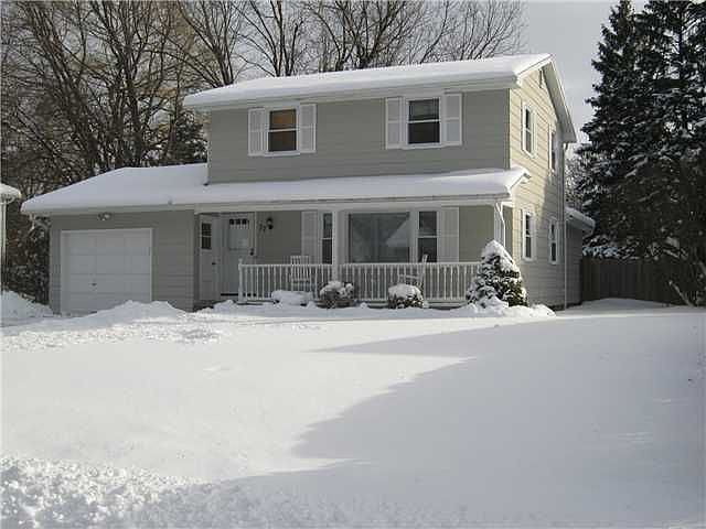 1st image of 27 Beverly Dr