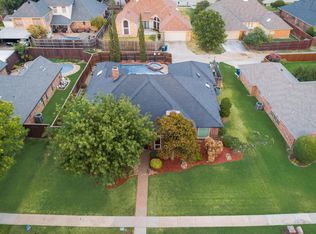 2706 Brookshire Dr, Carrollton, TX 75007