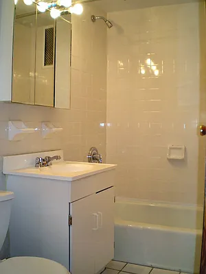 Rented by City Connections Realty | media 38