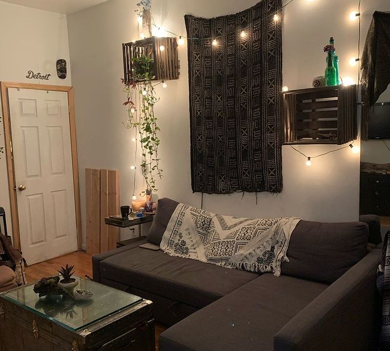 2nd image of 244 Menahan St APT 1