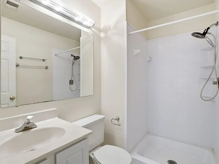 2391 Hunters Square Ct — Photo 13