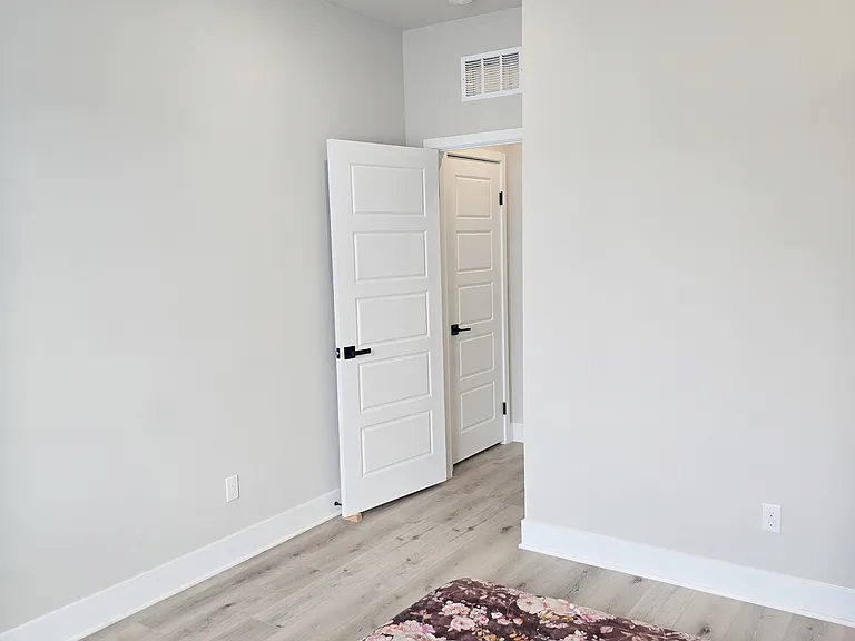 1488 W Sunrise Ln — Photo 46