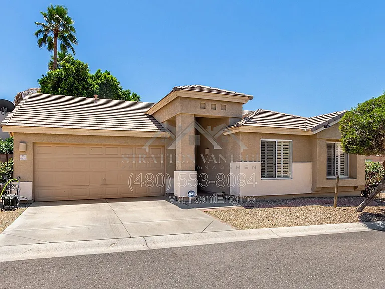 6631 E Rhodes St — Photo 2