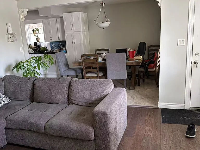 32 Gale Cres — Photo 5