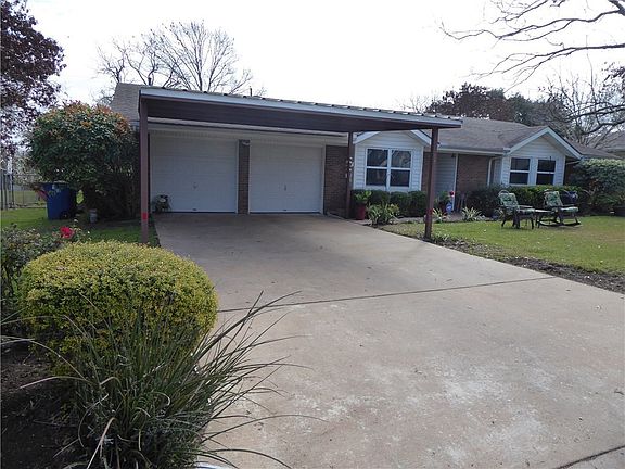 2nd image of 11511 N Oaks Dr