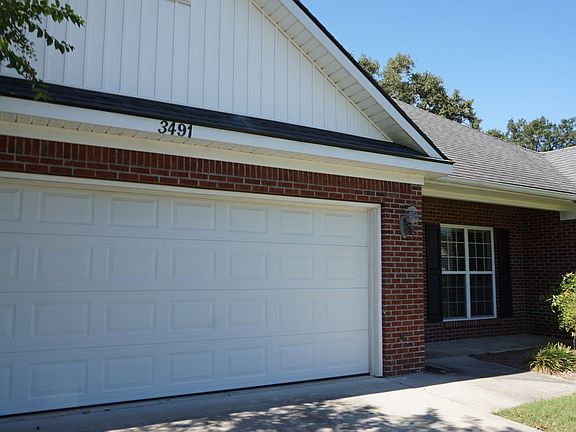 2nd image of 3491 Lenox Dr