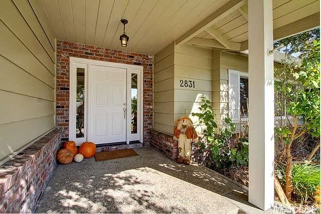 2nd image of 2831 American River Dr