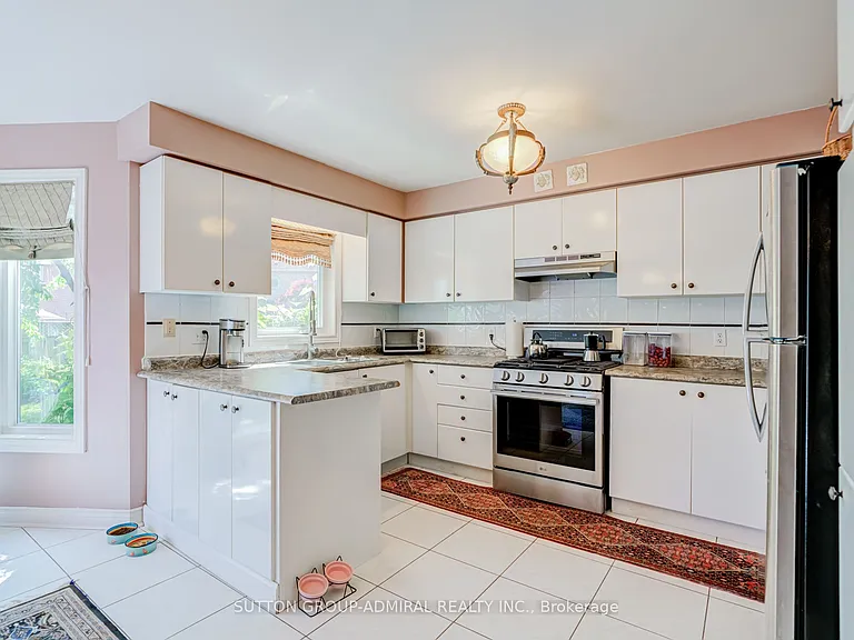 8890 Martin Grove Rd — Photo 23