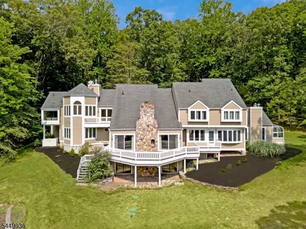 101 Rippling Brook Way, Bernardsville Boro, NJ 07924