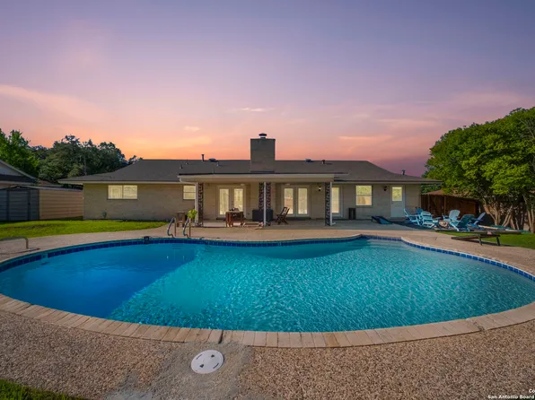 617 FENWICK DR, Windcrest, TX 78239