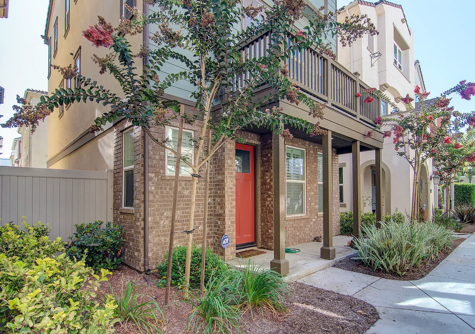 4-Bed Detached Home in Gated Santa Ana Community — Photo 1