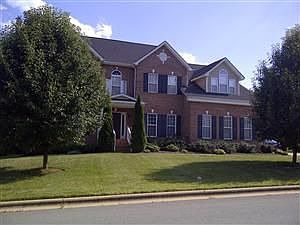 2nd image of 1236 Jamestowne Dr