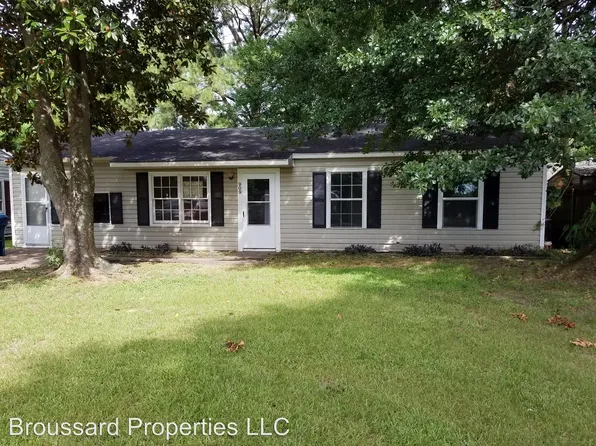 909 Priscilla Ln, Lafayette, LA 70501