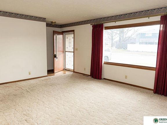 3rd image of 139 N Delaware Ave