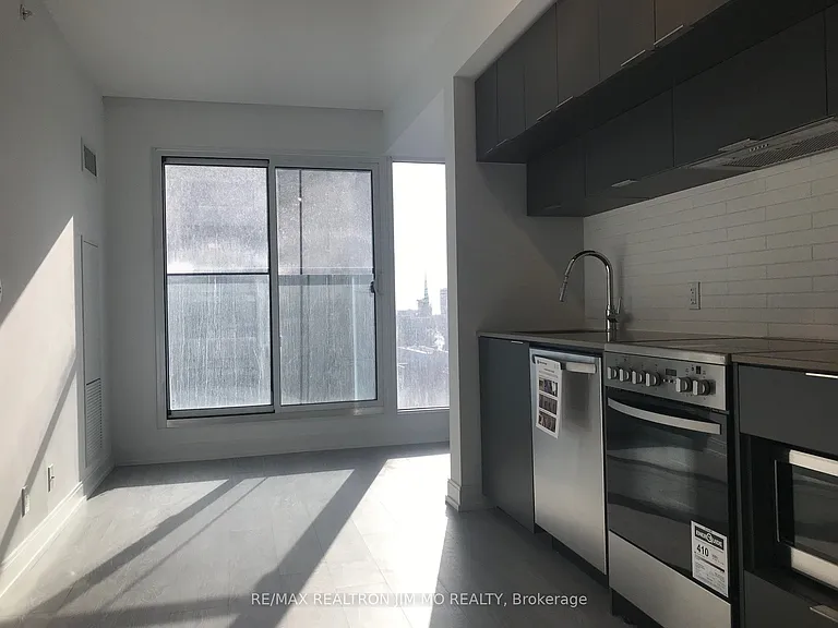 181 Dundas St E #1507 — Photo 7