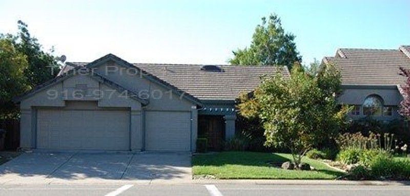 1st image of 411 S Lexington Dr