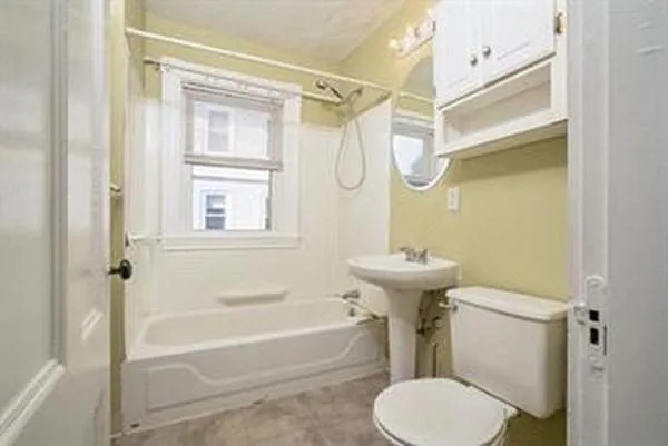 72 Farrington St #1 — Photo 9