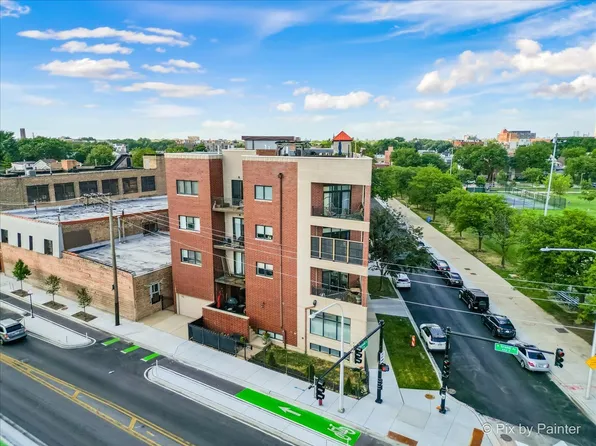 622 N Rockwell St APT 403, Chicago, IL 60612