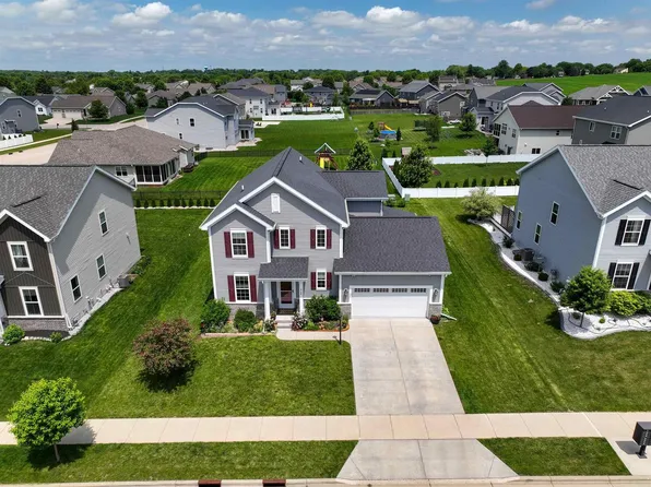 948 Lavender Way, Deforest, WI 53532