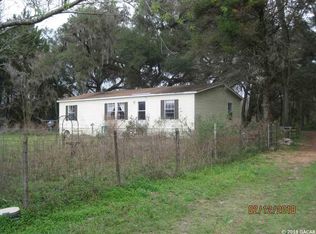 135 Bynum Ln, Florahome, FL 32140