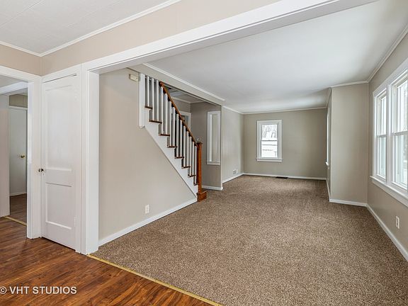 4th image of 413 Forest Glen Dr