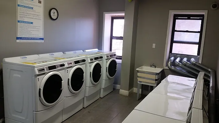 Rented by Bruma Realty LLC | media 16