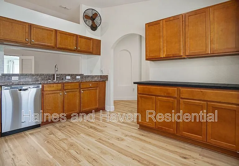 1207 Coda Ct — Photo 8
