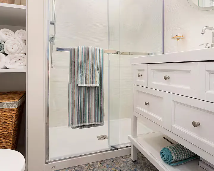 713 Lakeshore Dr — Photo 16