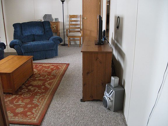 2nd image of 429 Buchanan Dr.