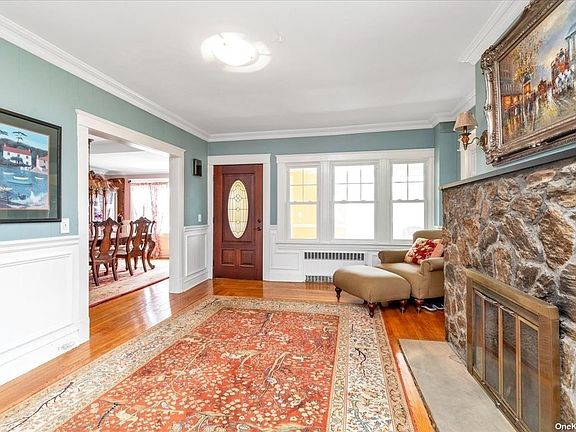 4th image of 52 Dow Ave