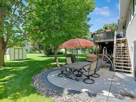 5th image of 6970 137th Ln NW