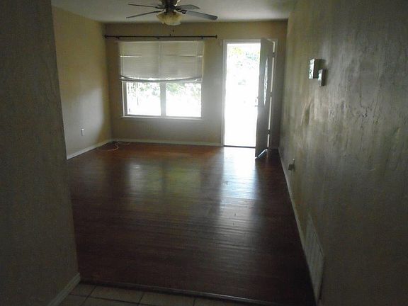 2nd image of 817 NW 58th St