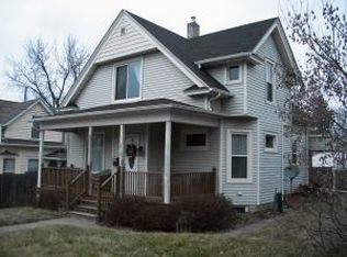 217 Roscoe Ave, Muscatine, IA 52761