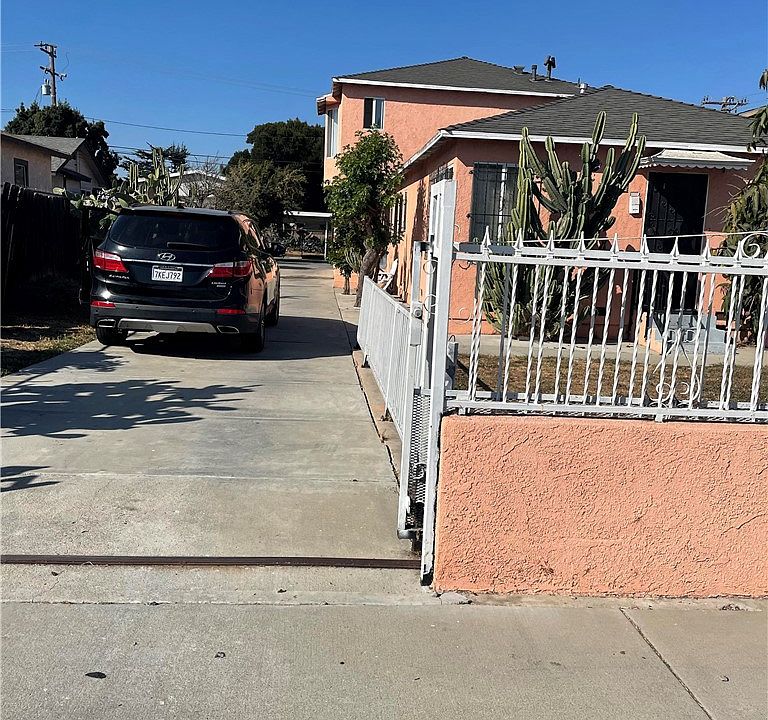 1st image of 1219 W 95th St