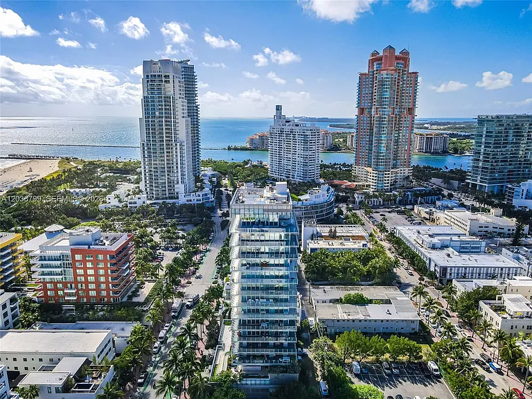 120 Ocean Dr #700 — Photo 40