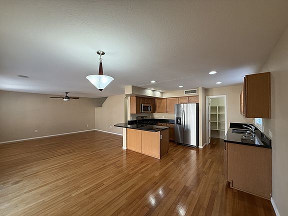 5th image of 15864 N 172nd Ln
