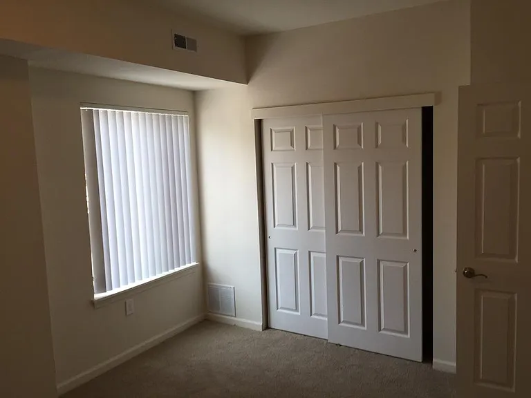 490 Tyler Ln — Photo 14