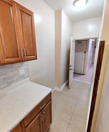 3rd image of 345 Legion St