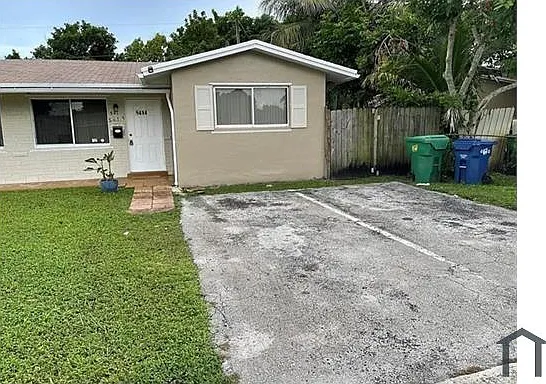 2 bed, $2,500 — Photo 1